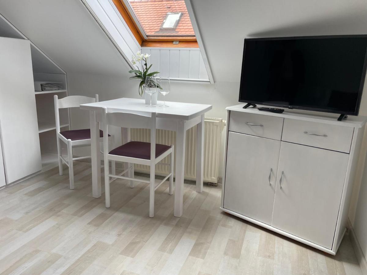 Szentesi Panzio Bed & Breakfast Fertőrákos Eksteriør bilde