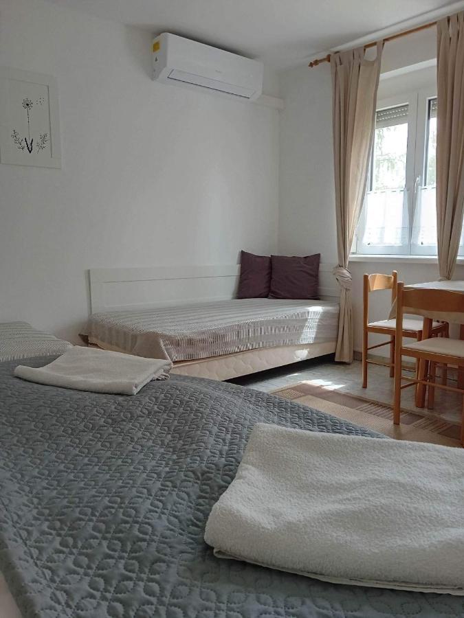 Szentesi Panzio Bed & Breakfast Fertőrákos Eksteriør bilde